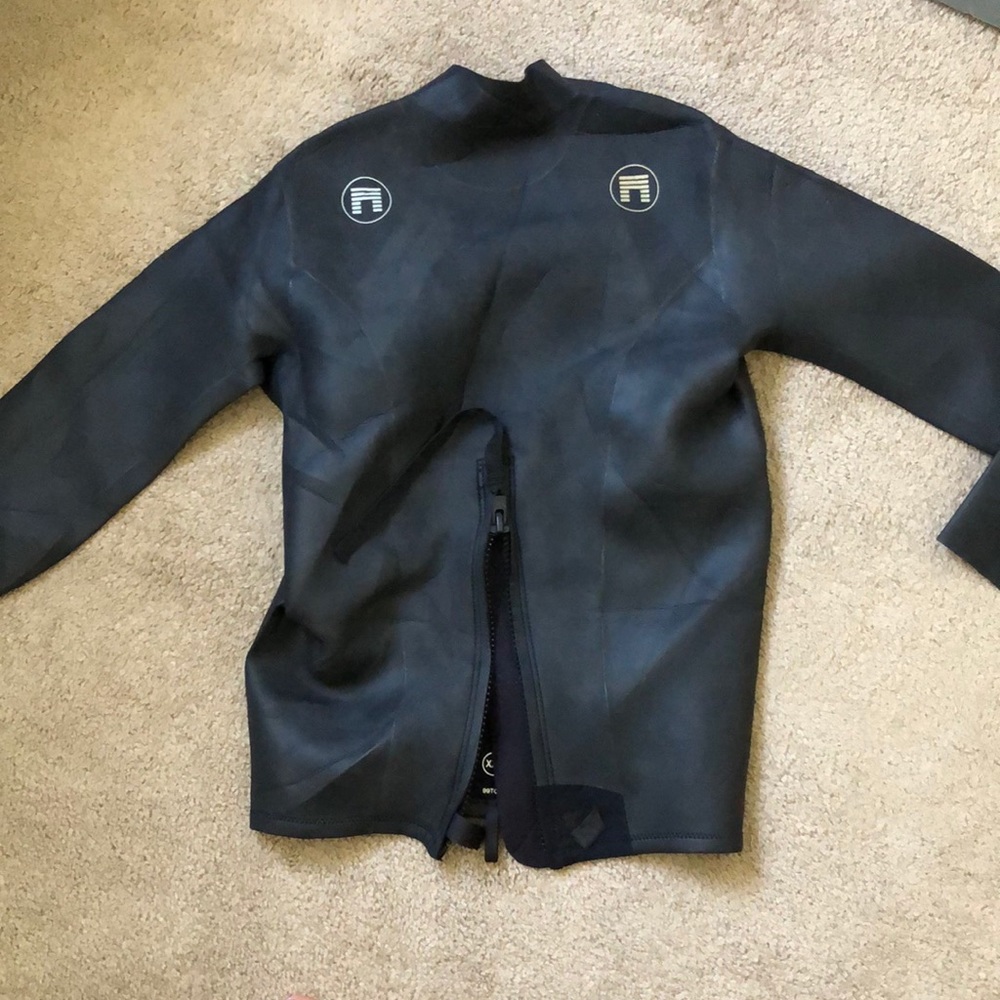 Matuse men’s wet suit top XXL